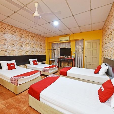 Oyo 90363 Nyamanya Inn Kuantan Buitenkant foto
