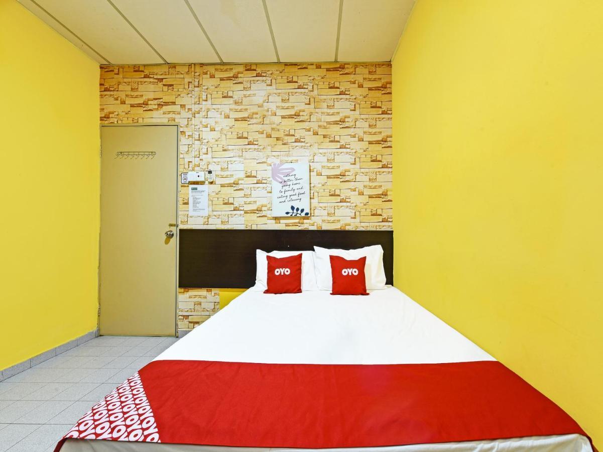 Oyo 90363 Nyamanya Inn Kuantan Buitenkant foto