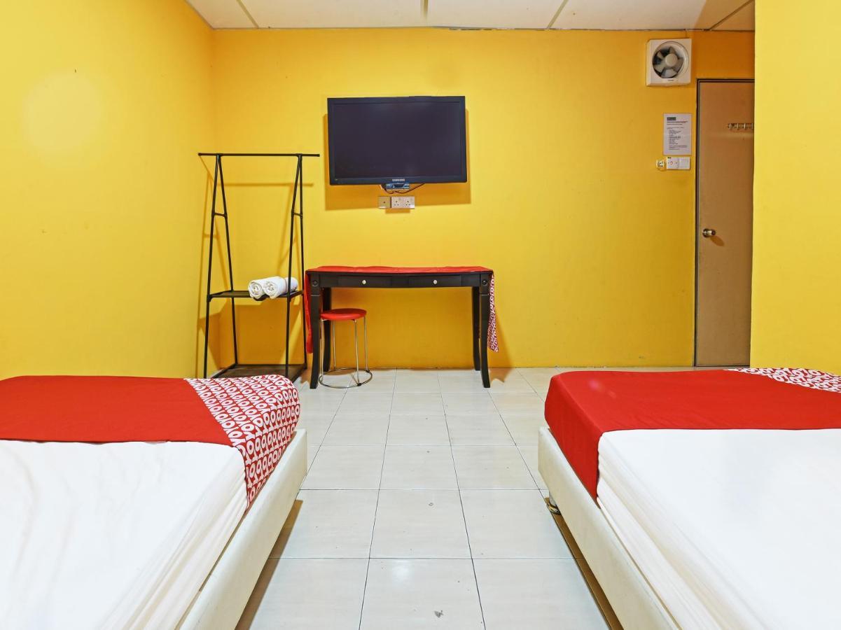 Oyo 90363 Nyamanya Inn Kuantan Buitenkant foto