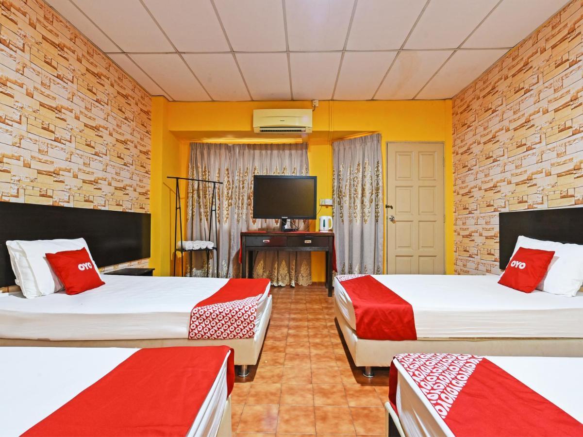 Oyo 90363 Nyamanya Inn Kuantan Buitenkant foto